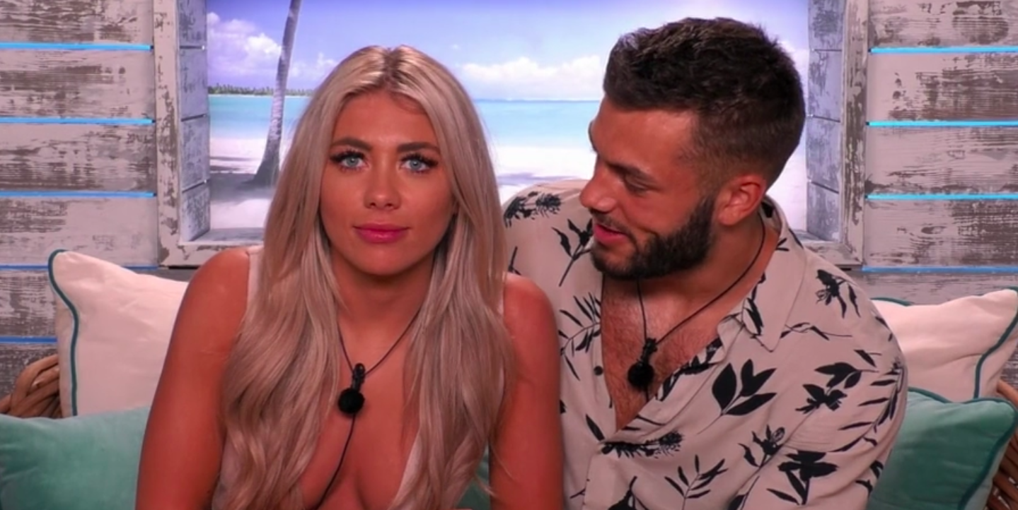 Love Islands Finley Tapp And Paige Turley Are Officially A Couple 