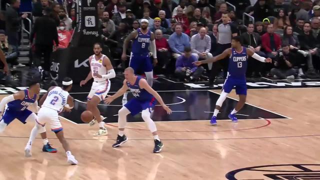 Olivier Sarr with an assist vs the LA Clippers