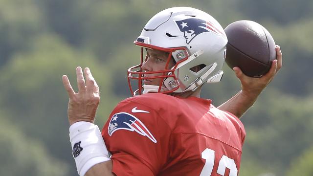 New deal, new weapons - same old goal for Tom Brady, Patriots