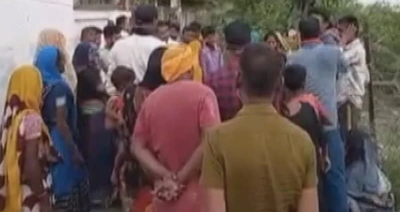 Man in India dies by self-immolation after his boss asks for sex with his wife i..