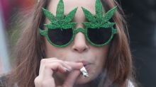 Olanda, all'Aia vietato fumare spinelli in centro: troppo odore