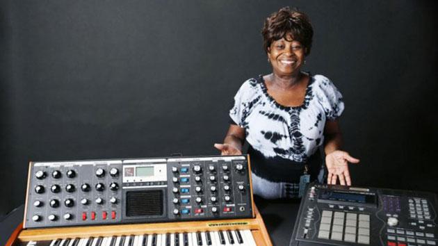 Hip-hop producer J Dilla&#39;s beat-making gear headed to Smithsonian