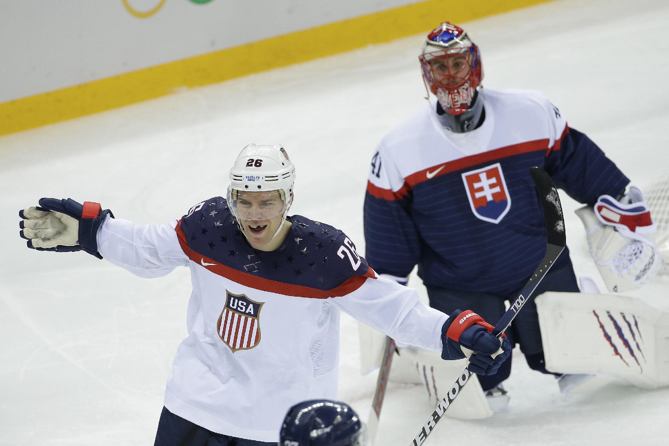 US crushes Slovakia 7-1 in men's Olympic hockey