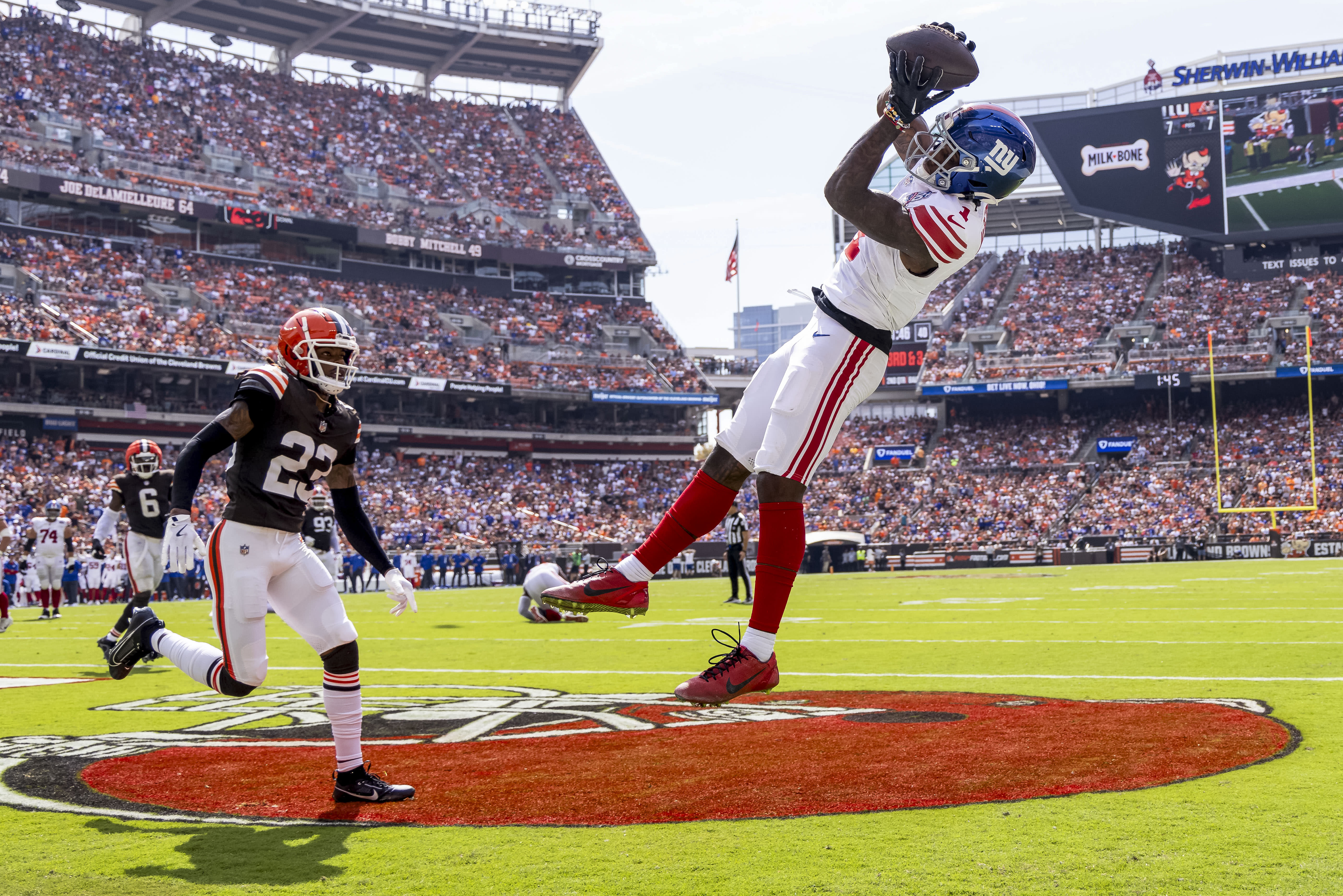 Giants rookie Malik Nabers tortures Browns with ridiculous highlight-reel grabs, multiple TDs to make NFL history