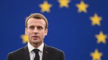 Macron all'Europarlamento: "C'è guerra civile europea. Attenti a egoismi nazionali"