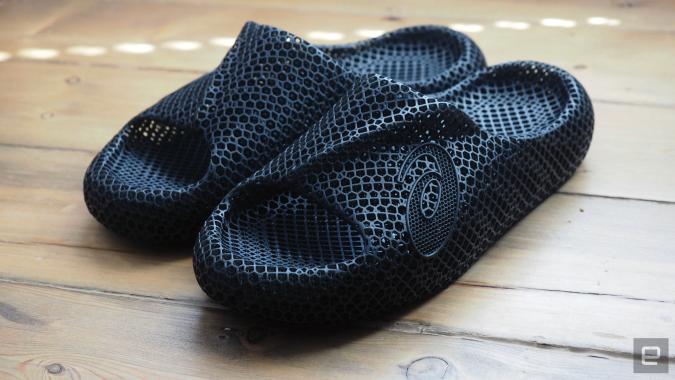 Image of ASICS Actibreeze 3D-printed sandals.