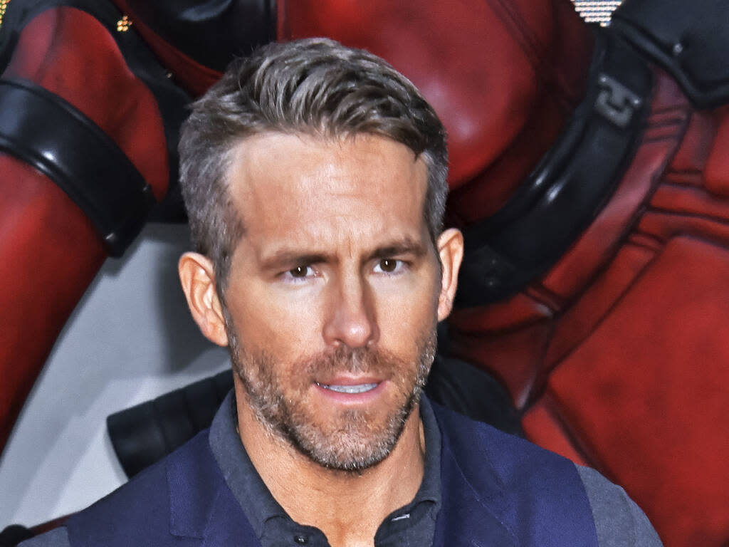 ryan reynolds giorgio armani