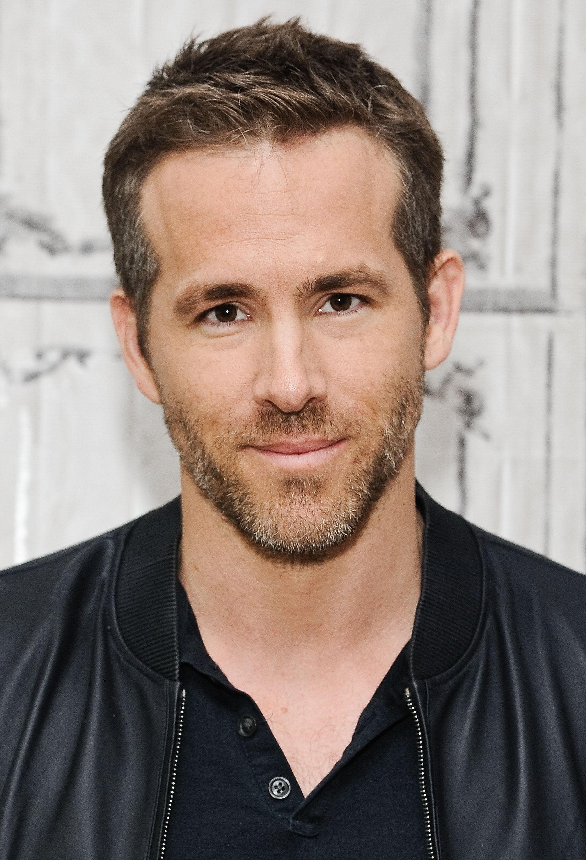 ryan reynolds dating history