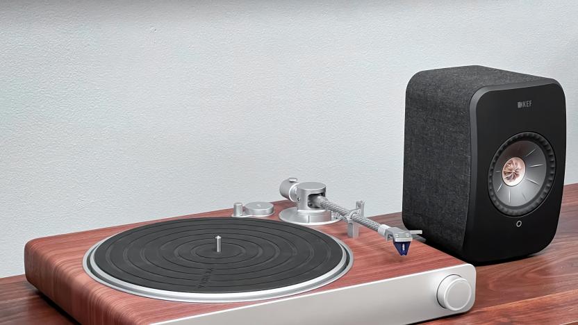 Victrola Stream Sapphire turntable