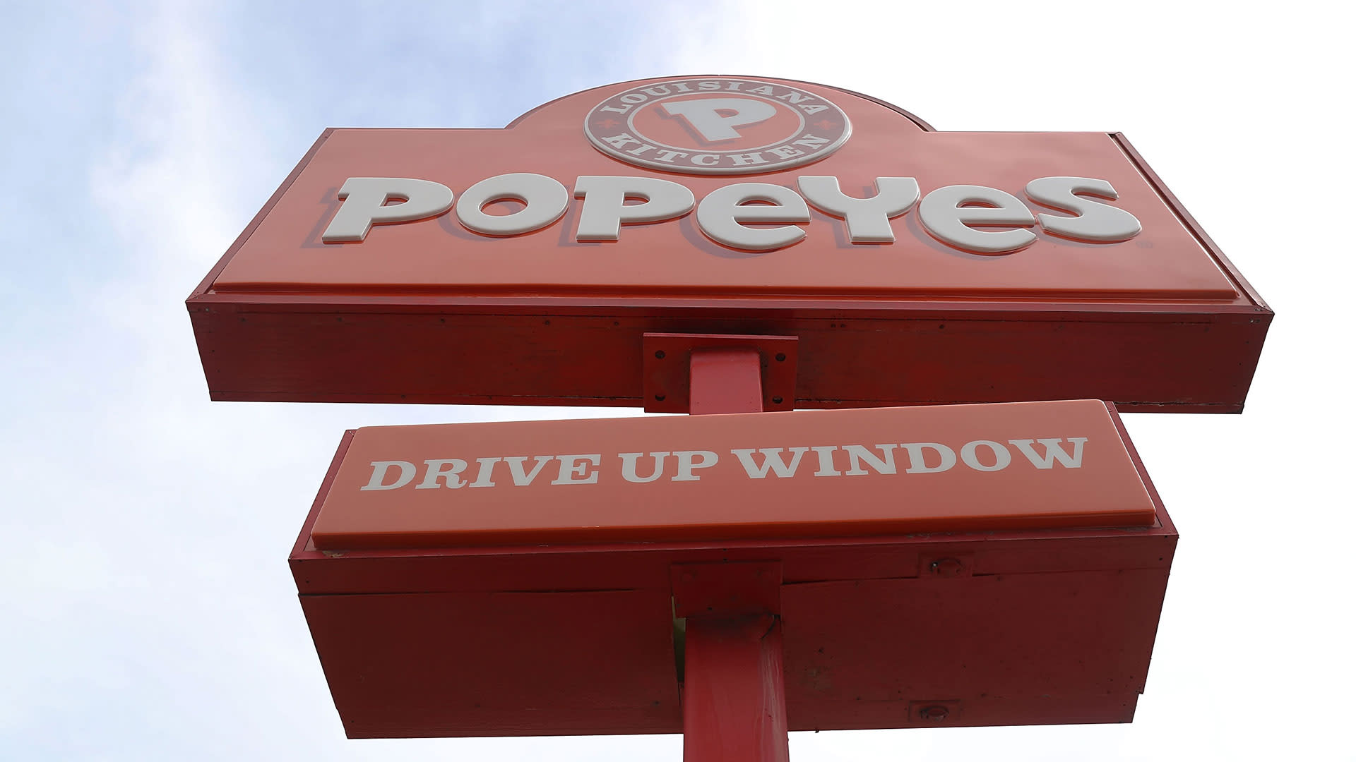 3 Florida women arrested, 1 still missing after being filmed and attacking Popeyes employee via Drive-Thru window