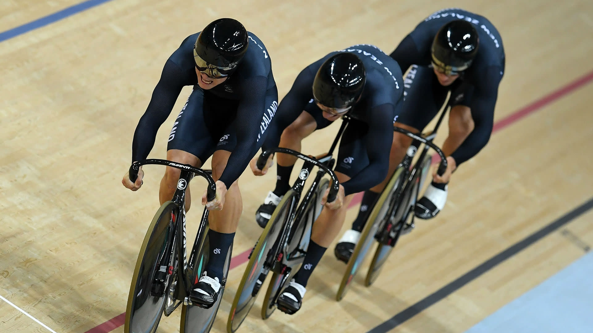 team sprint cycling