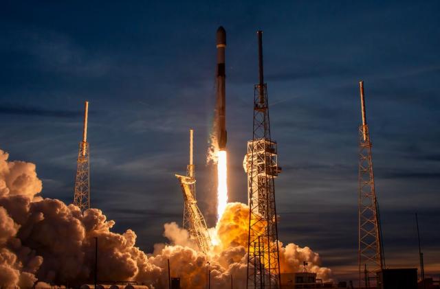 SpaceX and T-Mobile send first text messages via newly-launched Starlink satellites