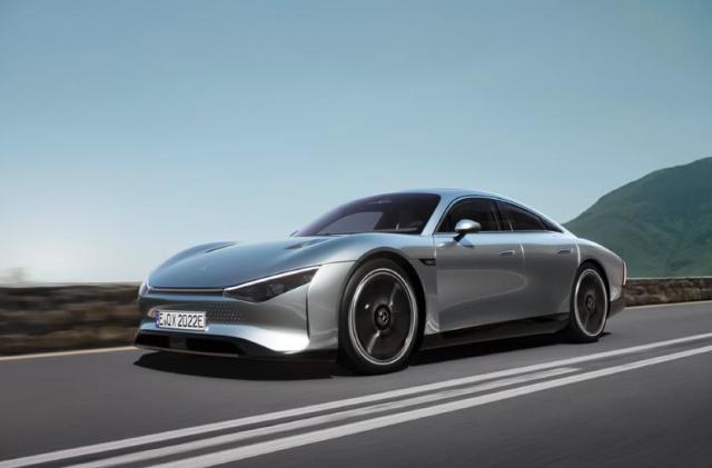 An image of the Mercedes-Benz VISION EQXX concept car.