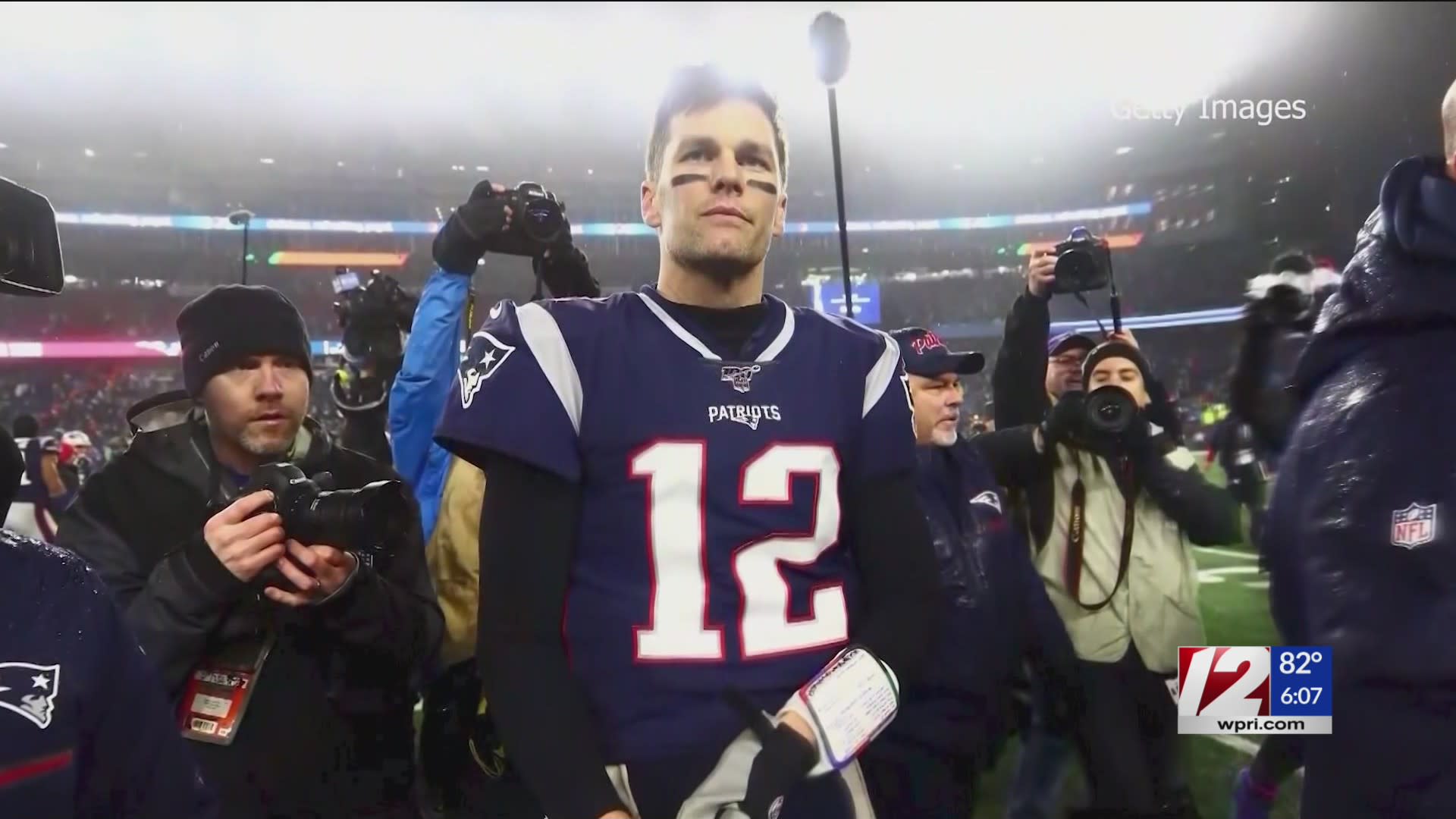 Tom Brady's final game worn jersey headed to auction - CBS Boston