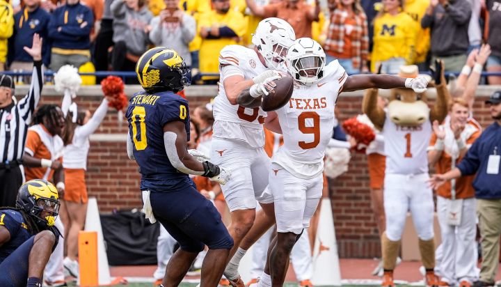 Arch Manning will start. What other injuries did Texas coach Steve Sarkisian address?