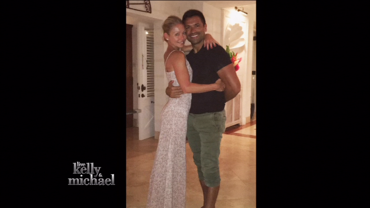 Kelly Ripa Still Wears Her 25 Year Old Wedding Dress Video