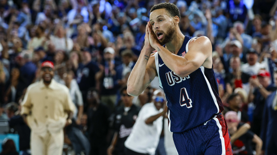 Getty Images - PARIS, FRANCE - AUGUST 10: Stephen Curry of United States gestures during Men's Gold Medal Game of Basketball between France and United States on Bercy Arena during the Paris 2024 Olympics Games on August 10, 2024 in Paris, France. (Photo By Manu Reino/Europa Press via Getty Images)