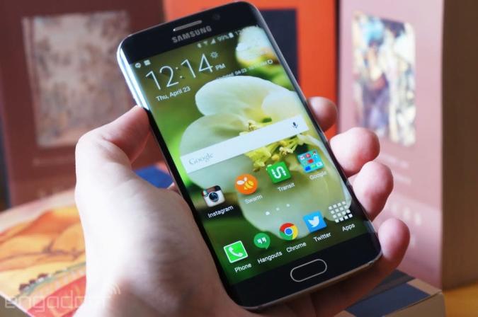 Living with the Galaxy S6 Edge: Is that curve worth the cost?