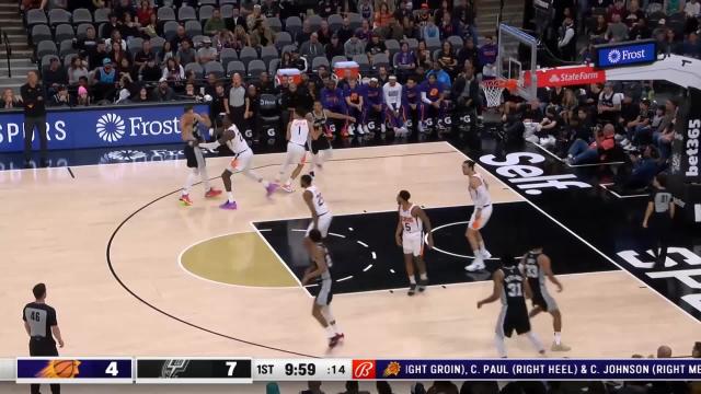 Devin Vassell with a dunk vs the Phoenix Suns