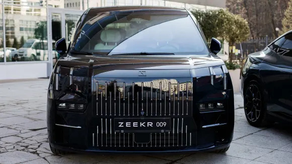 Chinese EV maker Zeekr pricing IPO at $21 ahead of NYSE debut