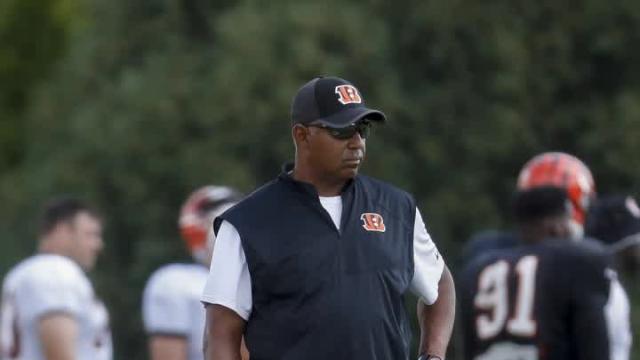 Bengals coach Marvin Lewis quickly back to work after medical issue