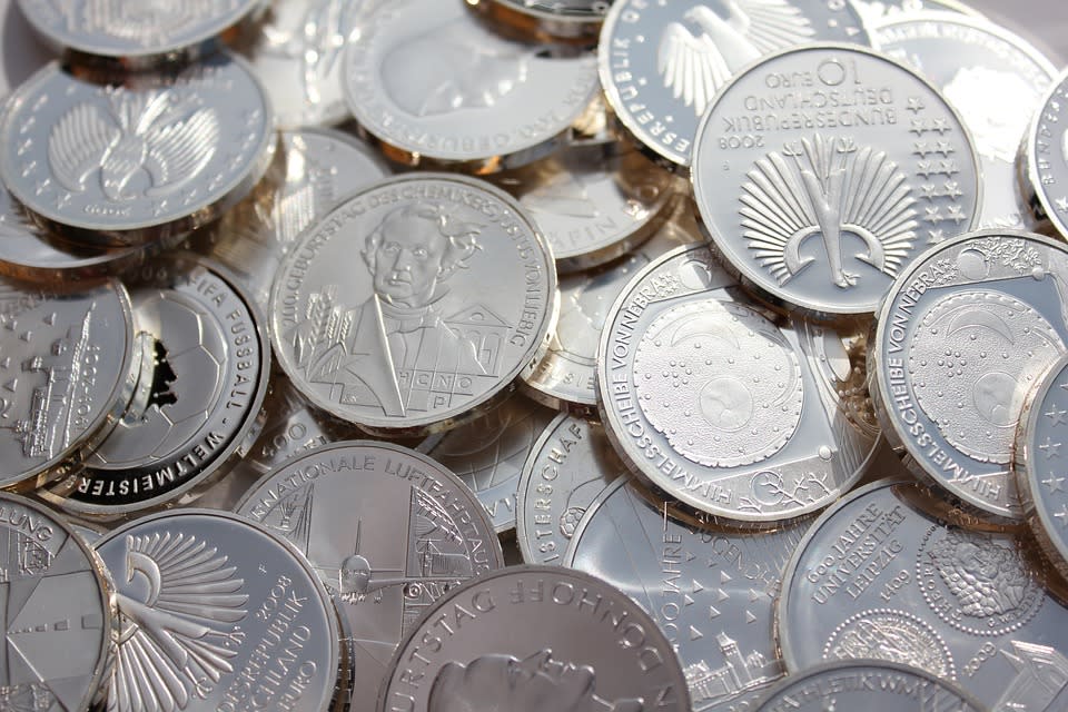 12 Best Silver Stocks to Buy Now