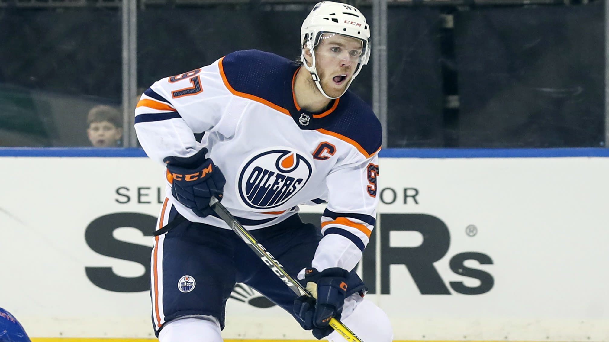 McDavid leads Oilers with six points