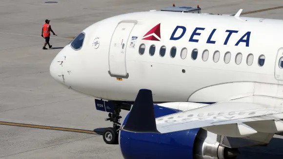 Delta cancellations mount, CEO apologizes and offers waivers