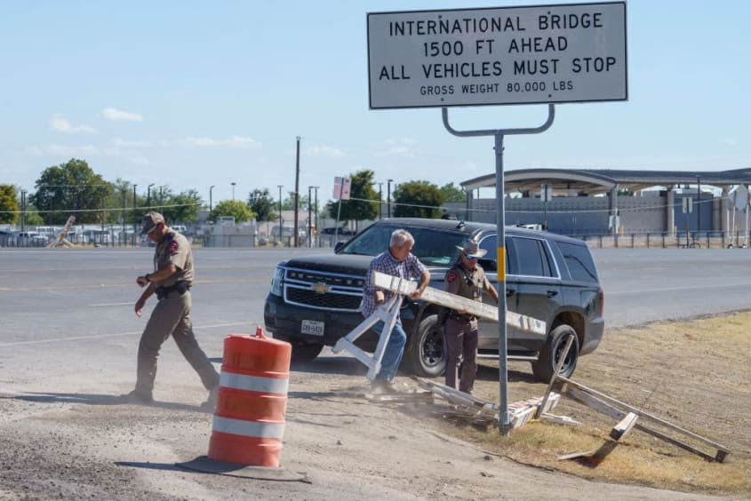 Texas Gov. Abbott's border inspections prompt Mexico to move lucrative trade lin..