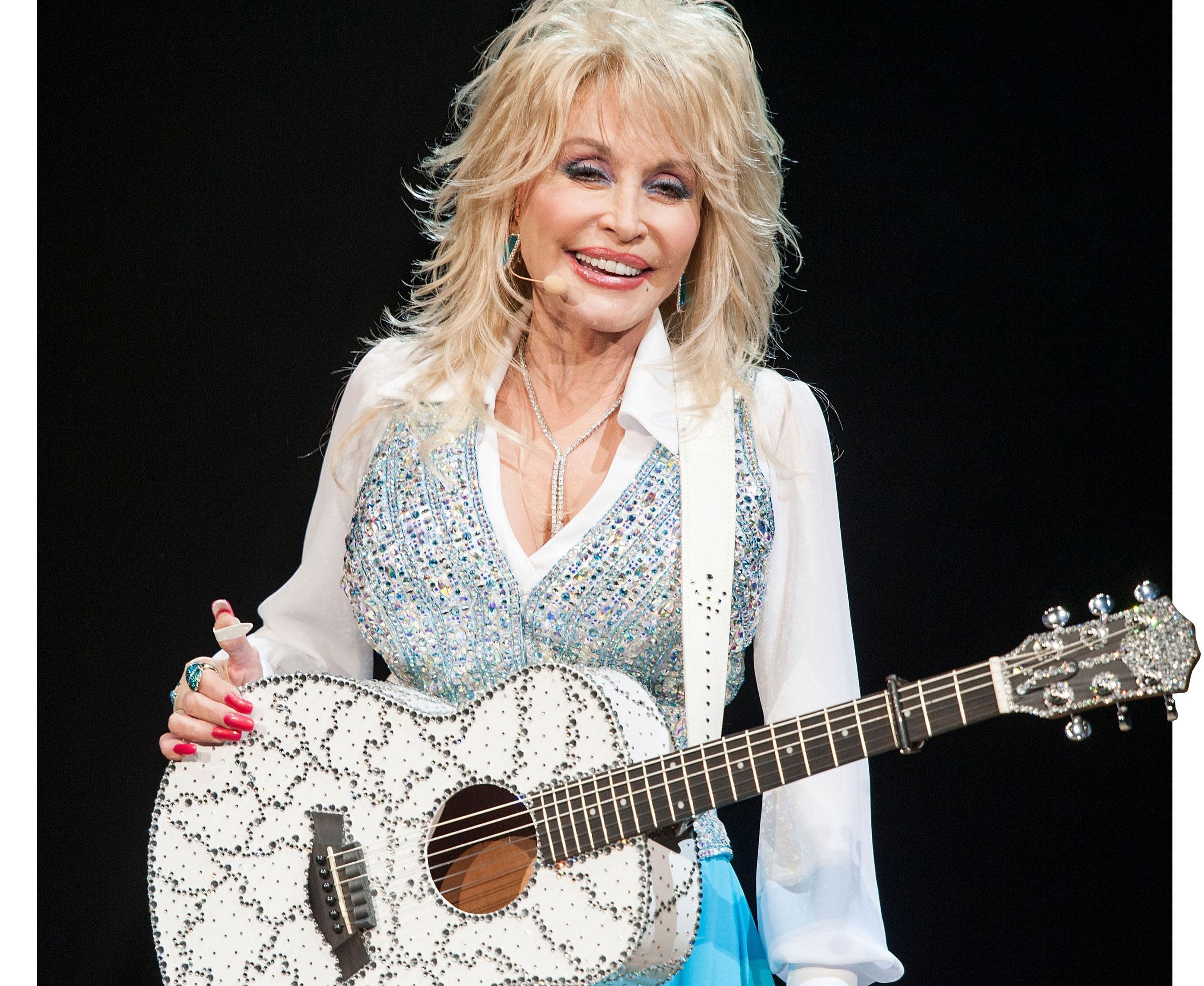 Dolly Parton on Her Iconic Wigs: 'My Husband Always Says I Look Like a Q-Tip'2704 x 2215