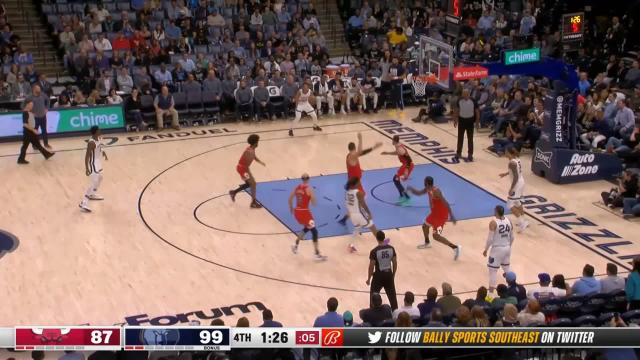 Desmond Bane with a 3-pointer vs the Chicago Bulls