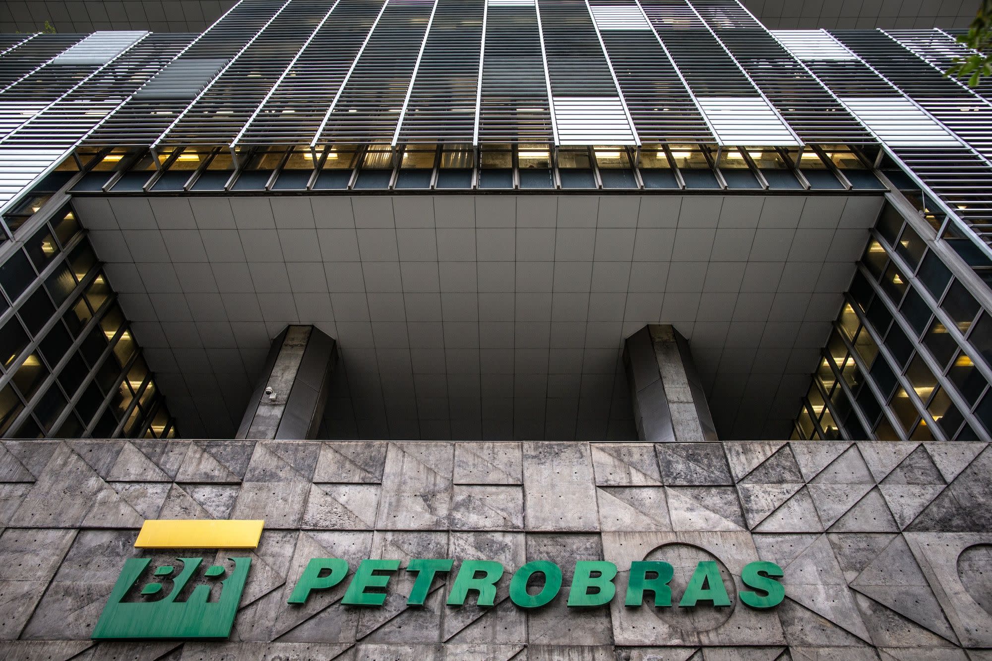 Petrobras’ $ 18 billion route deepens in series of downgrades