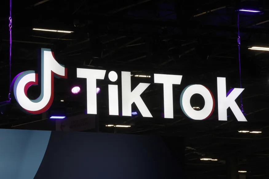 PARIS, FRANCE - NOVEMBER 03: The logo of the mobile video sharing and social networking application TikTok, developed by the Chinese company ByteDance is displayed during Paris Games Week 2022 at Parc des Expositions Porte de Versailles on November 03, 2022 in Paris, France. After two years of absence linked to the Covid-19 pandemic, Paris Games Week is making a comeback in Paris. The event celebrating video games and esports will be held from November 2 to 6, 2022. (Photo by Chesnot/Getty Images)