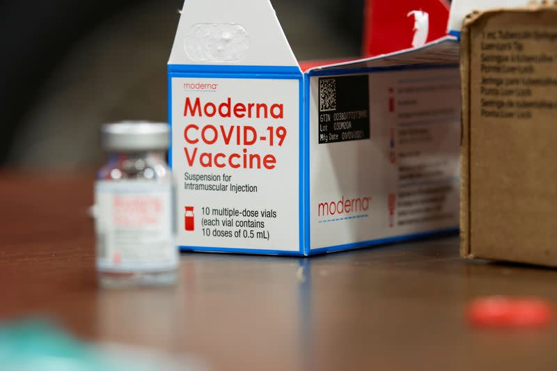 Moderna Expects 18 4 Billion In Covid 19 Vaccine Sales In 2021