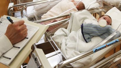 Morning Brief: US births at lowest rate since 1987