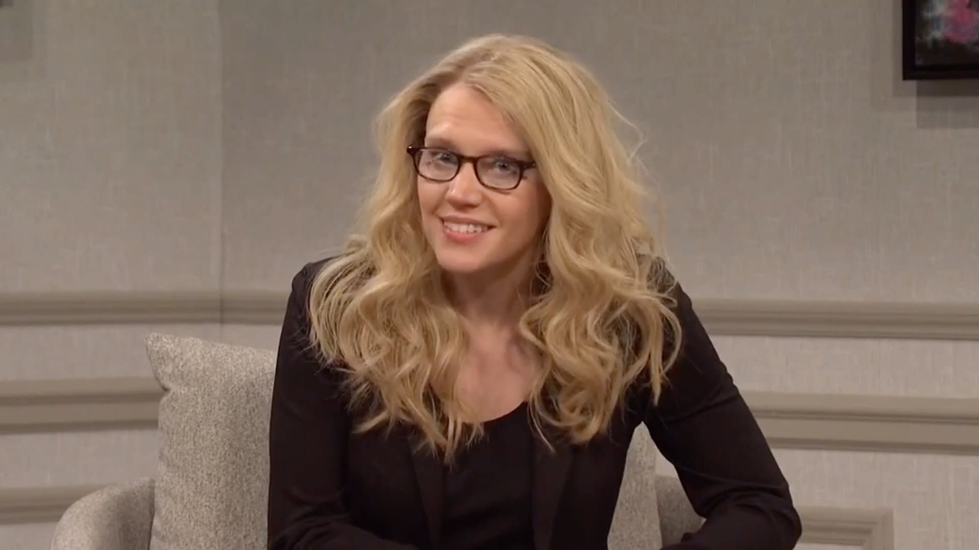 Kate McKinnon Hosts ‘What Still Works?’ With Surprise Guests in ‘SNL’ Cold Open - Yahoo Entertainment