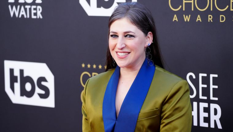 mayim bialik bathing suit