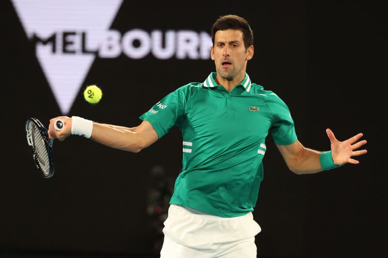 Tennis-Djokovic serves up masterclass on favourite court