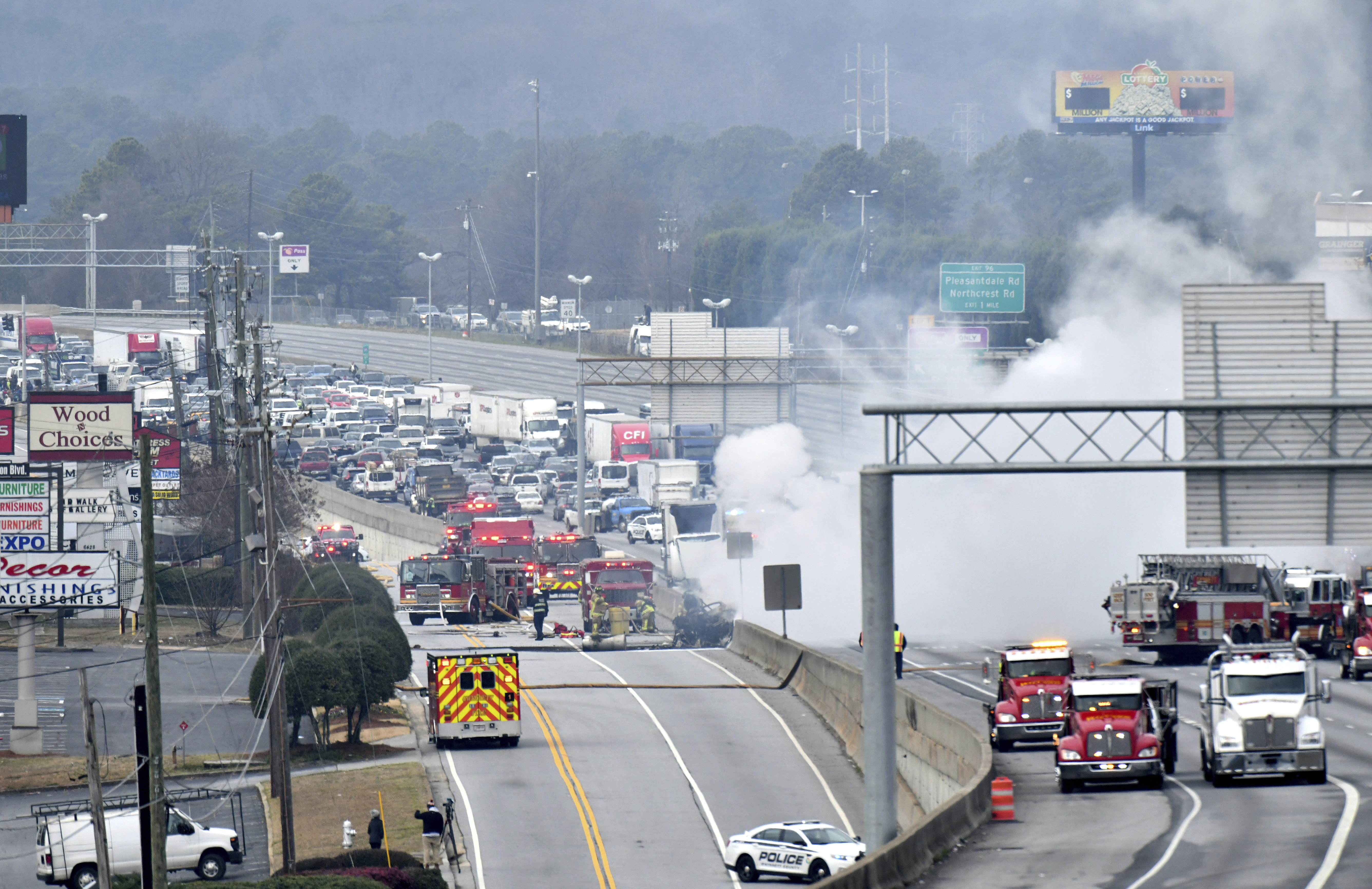 Police 2 dead in fiery interstate crash near Atlanta