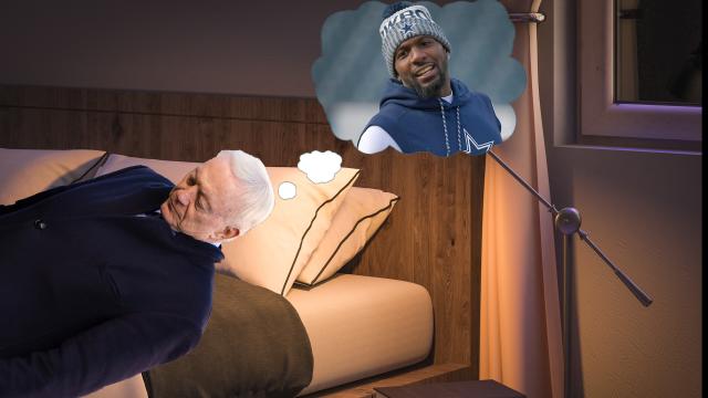 The Rush: Jerry Jones thinks about Dez Bryant while showering