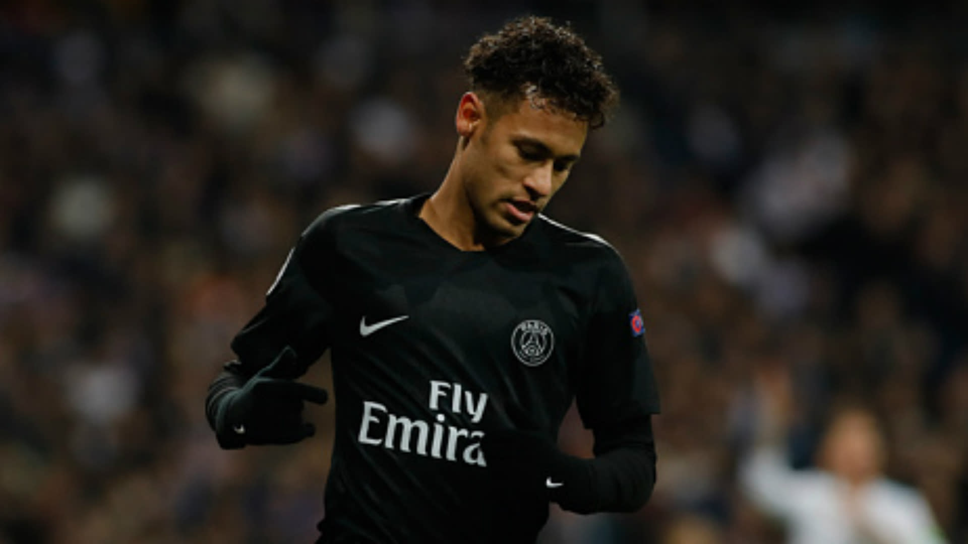 Emery defends PSG star Neymar 