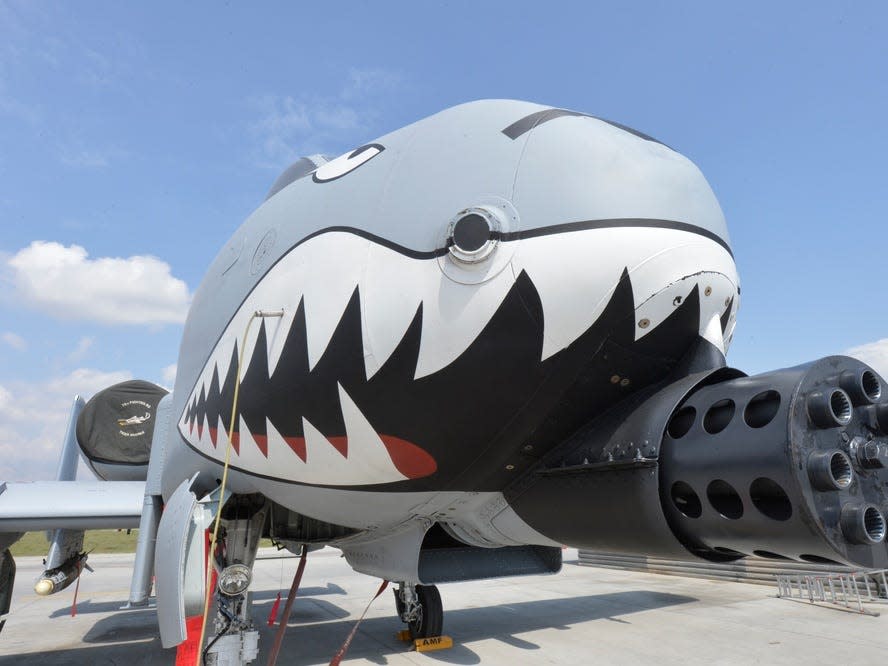 US Air Force test shows the A-10 Warthog can take out modern tanks with armor im..