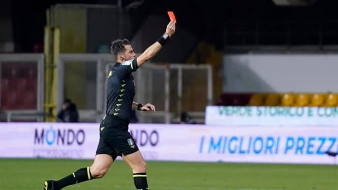 2 Wasit Italia Kena Hukuman karena Pemalsuan Data