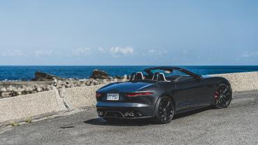 珍稀、感性？Jaguar F-Type R 75 Convertible 除了八缸還有啥價值？