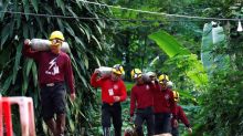 Los niños atrapados en Tailandia consiguen comunicarse con sus familias