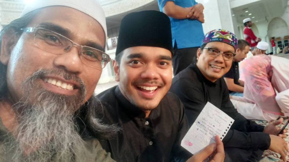 Singer Alif Satar gets love letter, and marriage proposal u2015 from 