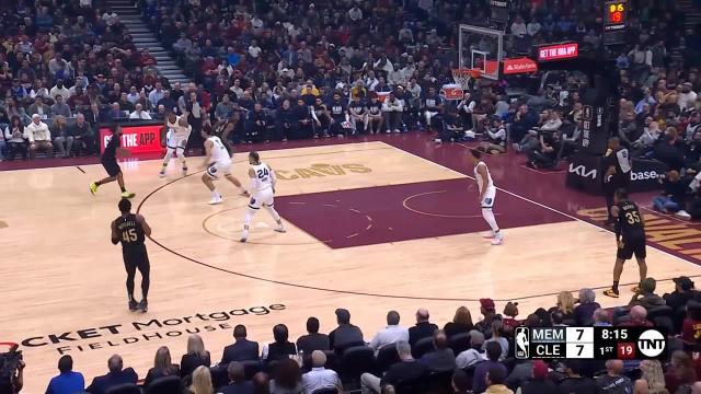 Evan Mobley with a dunk vs the Memphis Grizzlies