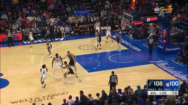 Tyrese Maxey with a dunk vs the San Antonio Spurs