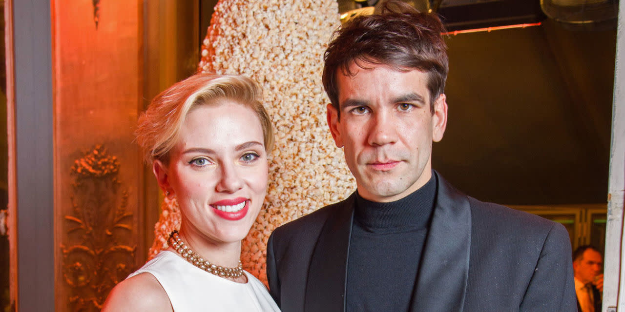 Scarlett Johansson Officially Files For Divorce Gets Ready To