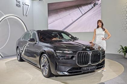 BMW i7 eDrive50 Excellence上市！領軍現身2024台北車展